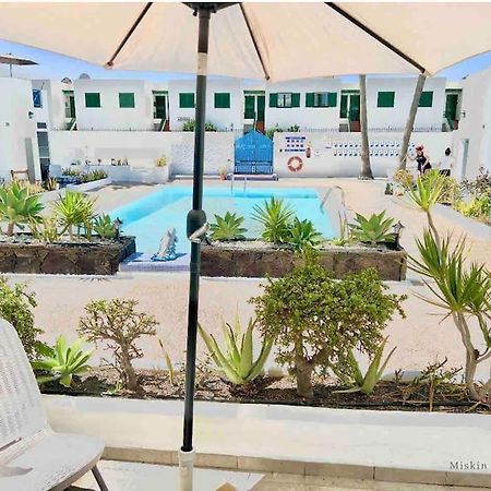 17 Puerto Del Carmen Blueshark Apartment Exterior photo